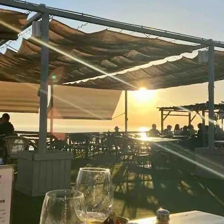Duplex Beach Cabopino Апартаменты